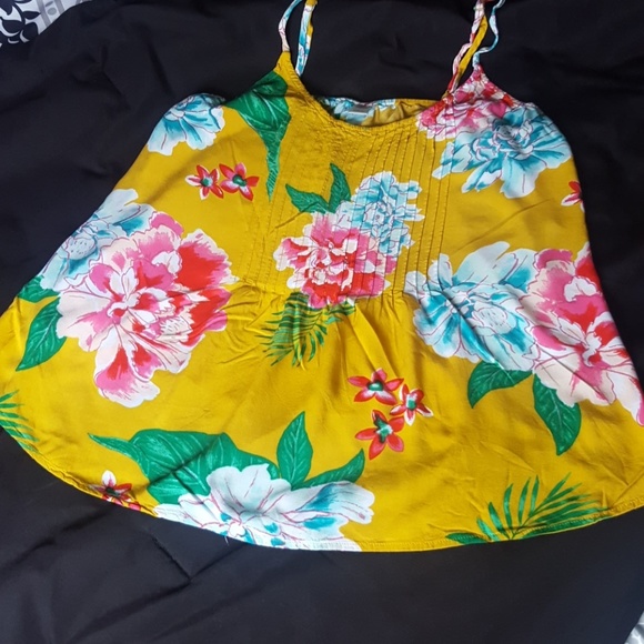 Old Navy Tops Old Navy Tropical Floral Top Poshmark